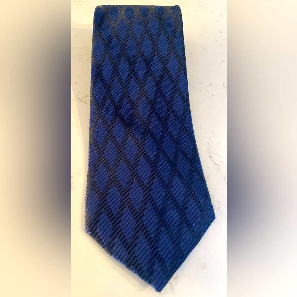 Calvin Klein Navy / Black 100% Silk Tie